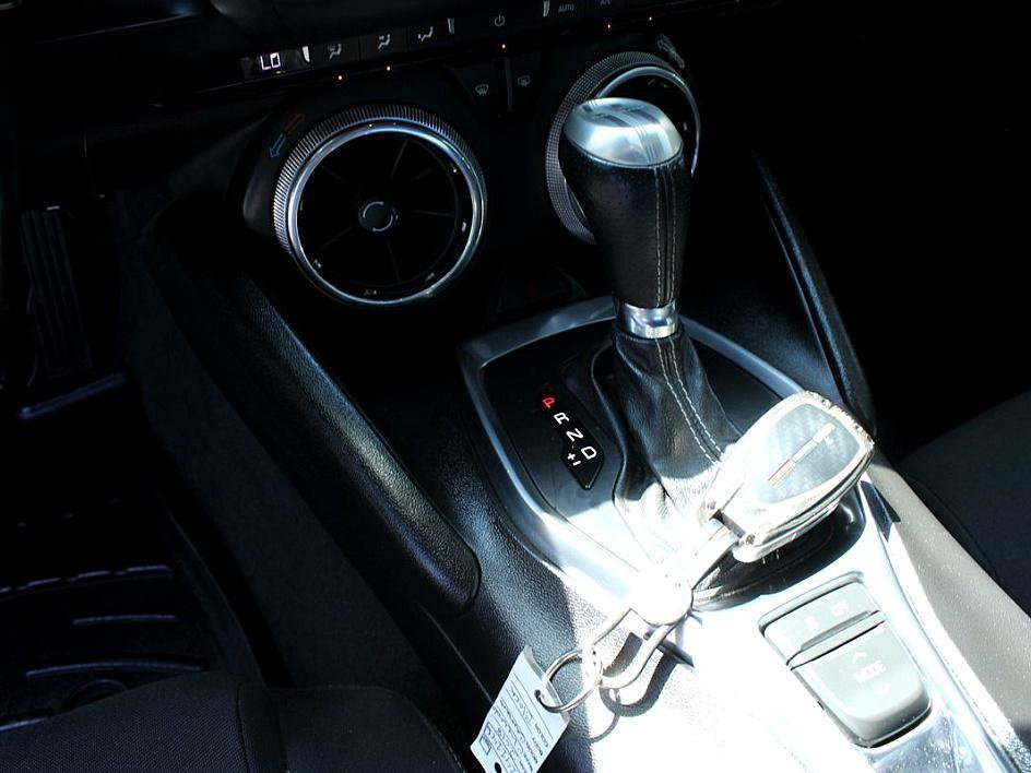 Used 2018 Chevrolet Camaro SS image 10