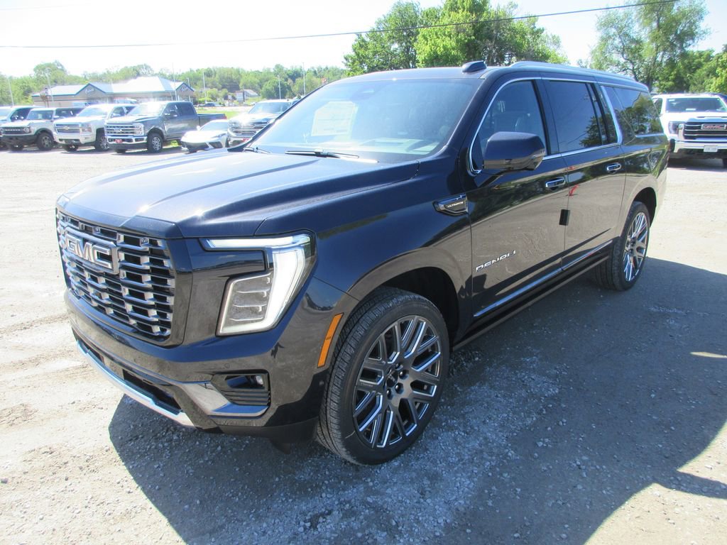 New 2026 GMC Yukon XL Denali Ultimate AWD/4WD image 9