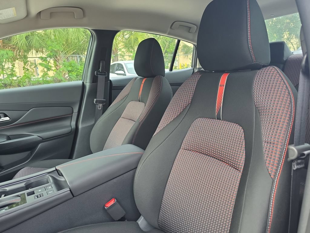 New 2026 Nissan Sentra SR w/ Floor Mat Package FWD image 25