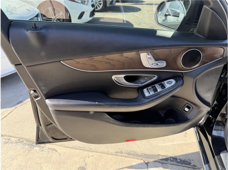 Used 2018 Mercedes-Benz C 300 Sedan image 14