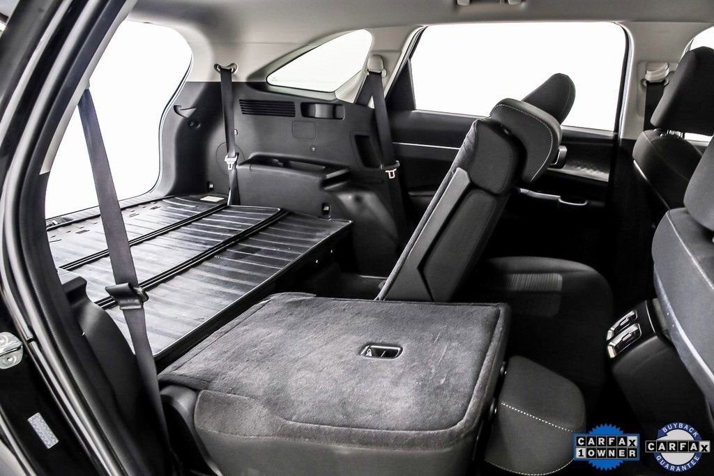 Used 2025 Kia Sorento LX image 36