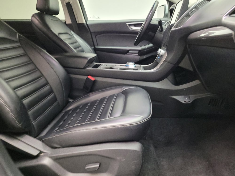 Used 2023 Ford Edge SEL image 21