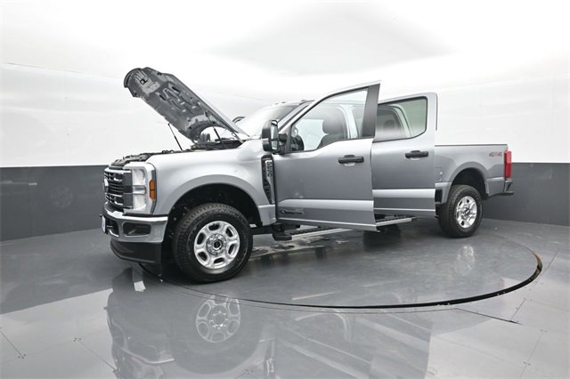 New 2026 Ford F250 XLT image 32