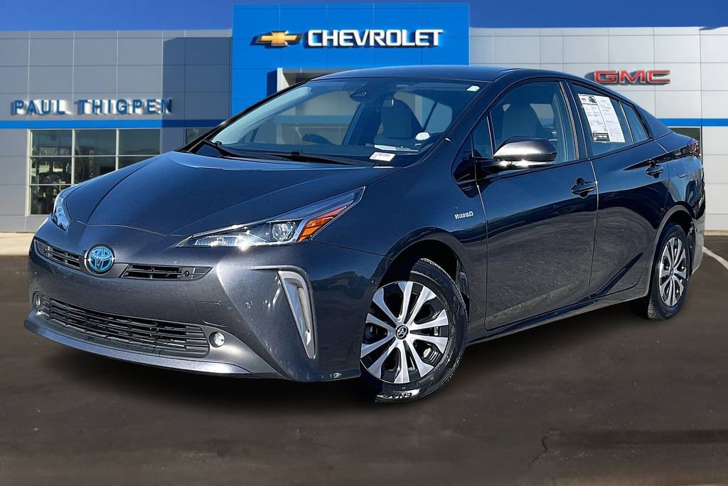 Used 2020 Toyota Prius LE image 3