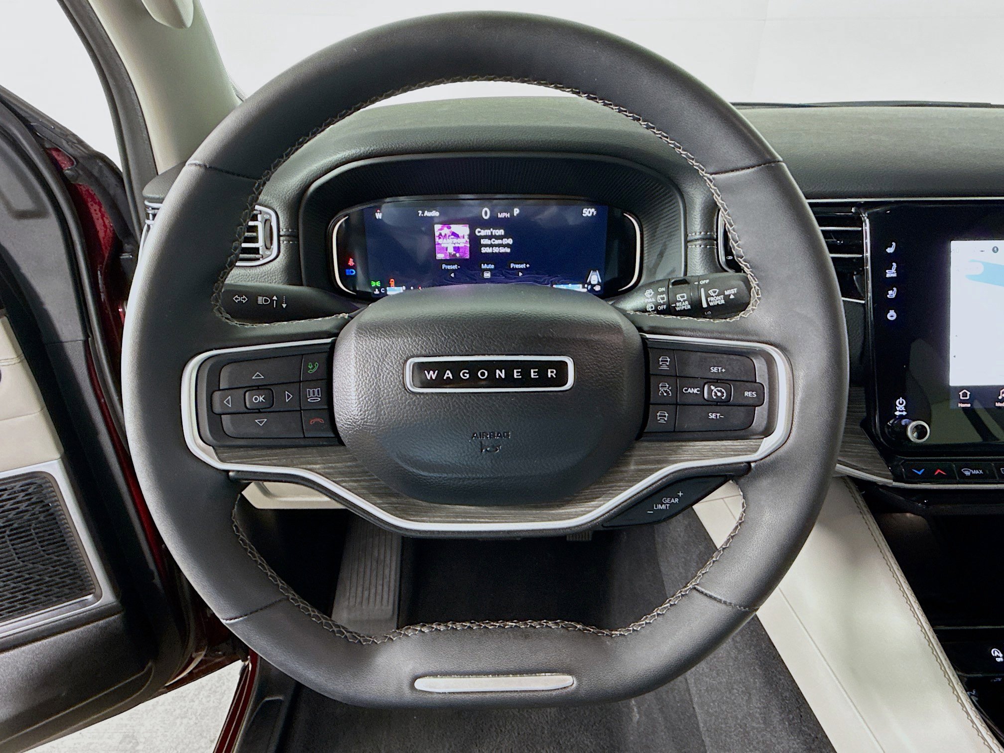 Used 2024 Jeep Wagoneer L Series II w/ Flexible Seating Group image 11