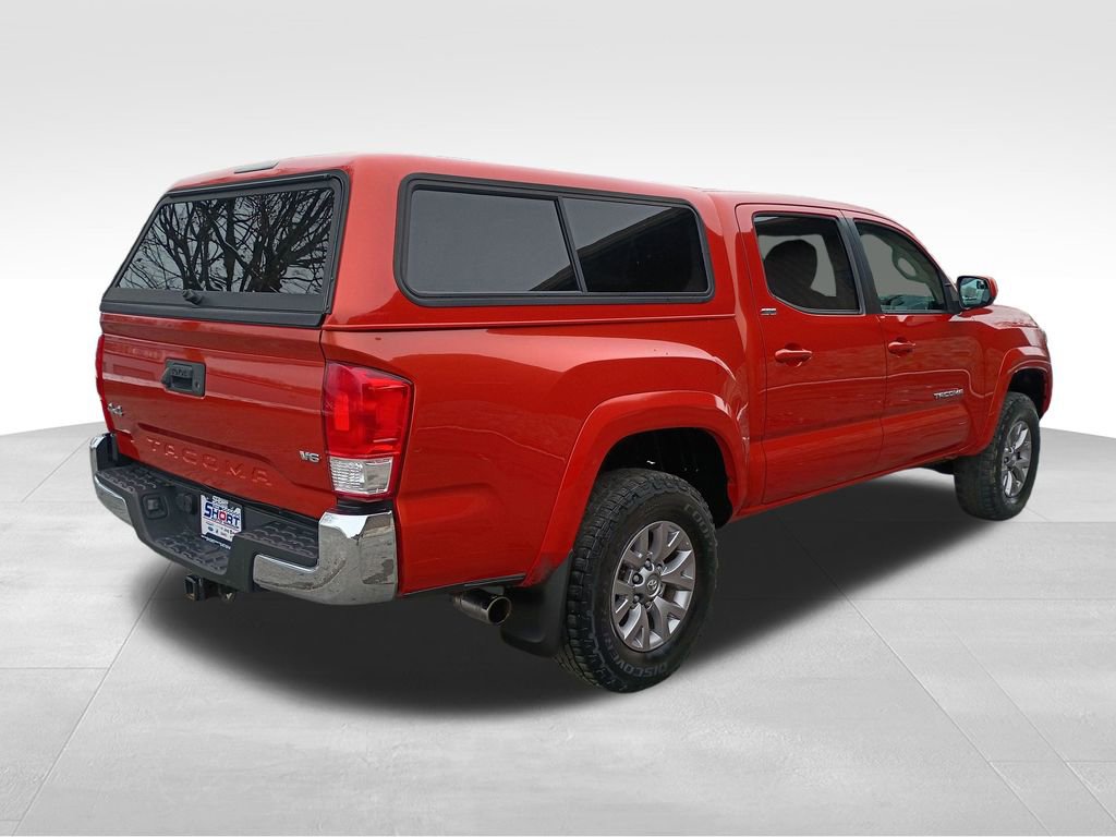 Used 2016 Toyota Tacoma SR5 w/ SR5 Appearance Package (SN) image 5