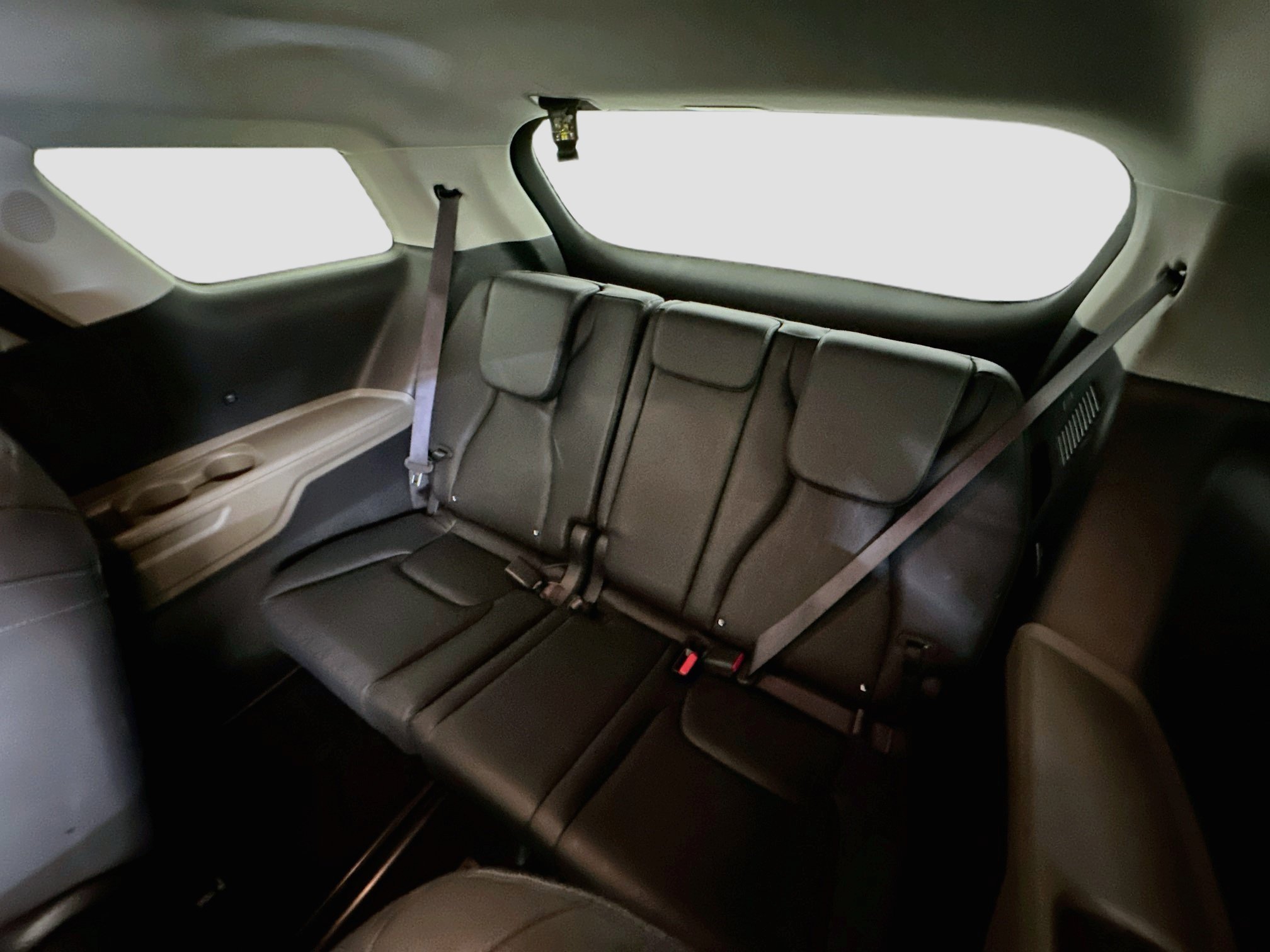 Used 2026 Kia Carnival FWD image 30