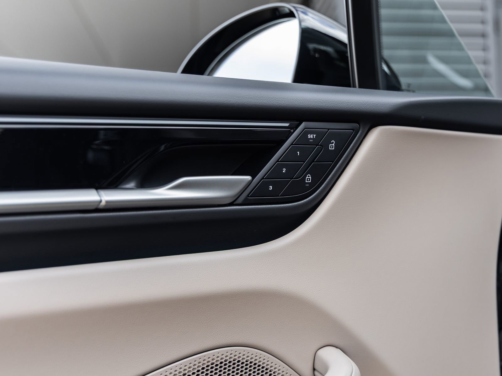 New 2026 Porsche Macan Electric RWD image 23