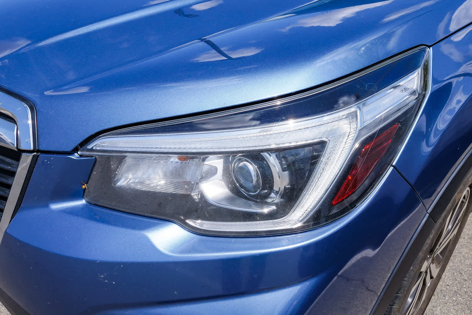 Used 2020 Subaru Forester Limited w/ Popular Package #3 image 2