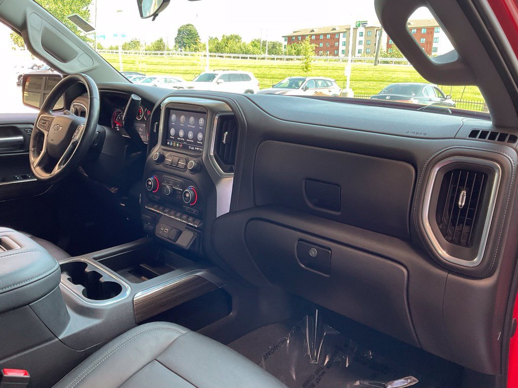 Used 2020 Chevrolet Silverado 1500 LT Trail Boss AWD/4WD image 18