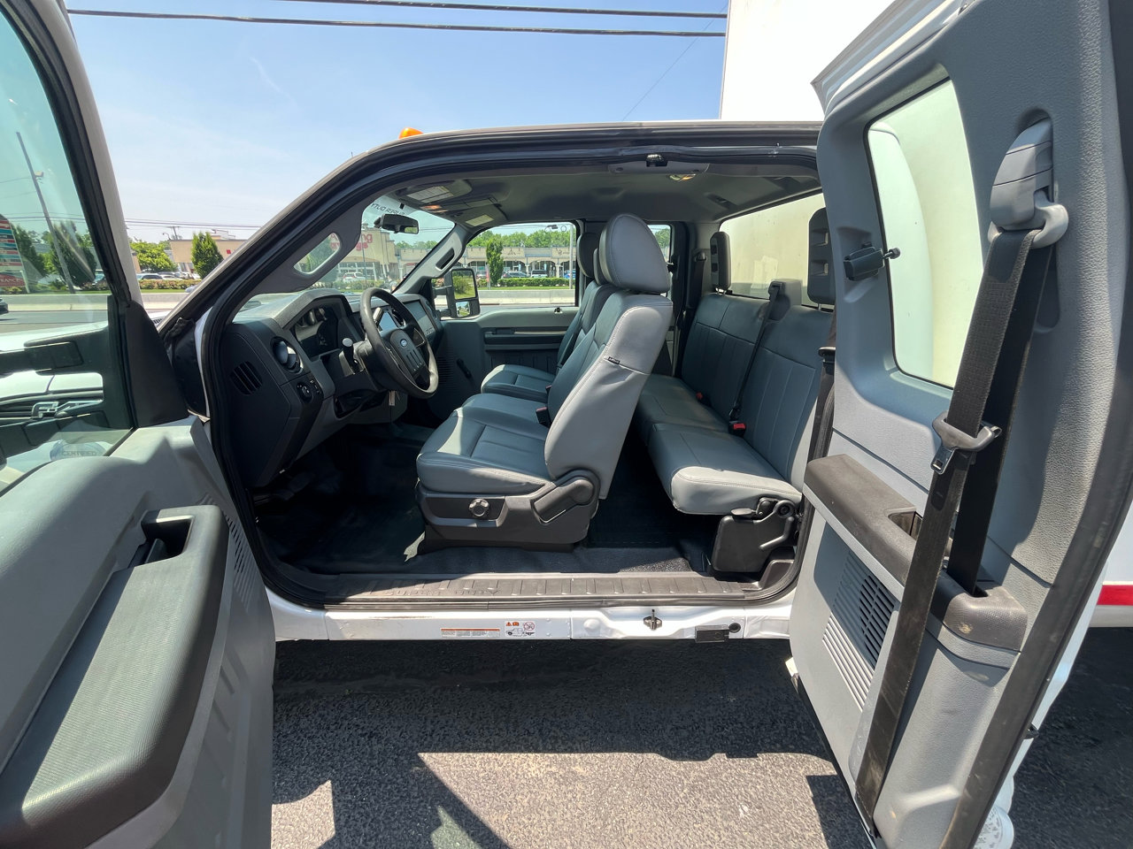 Used 2016 Ford F450 XL image 13
