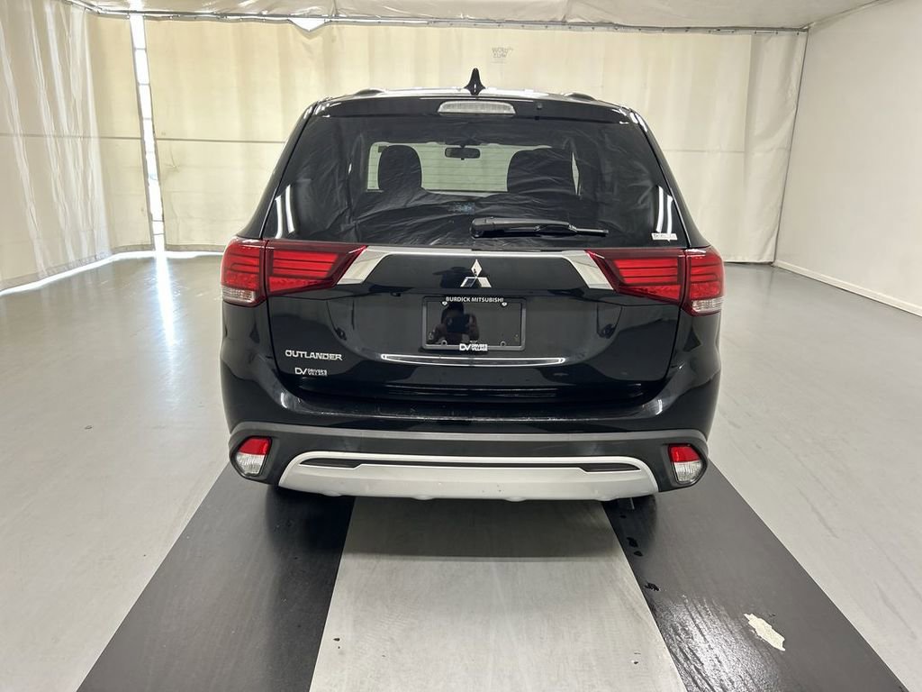 Used 2020 Mitsubishi Outlander ES AWD/4WD image 21