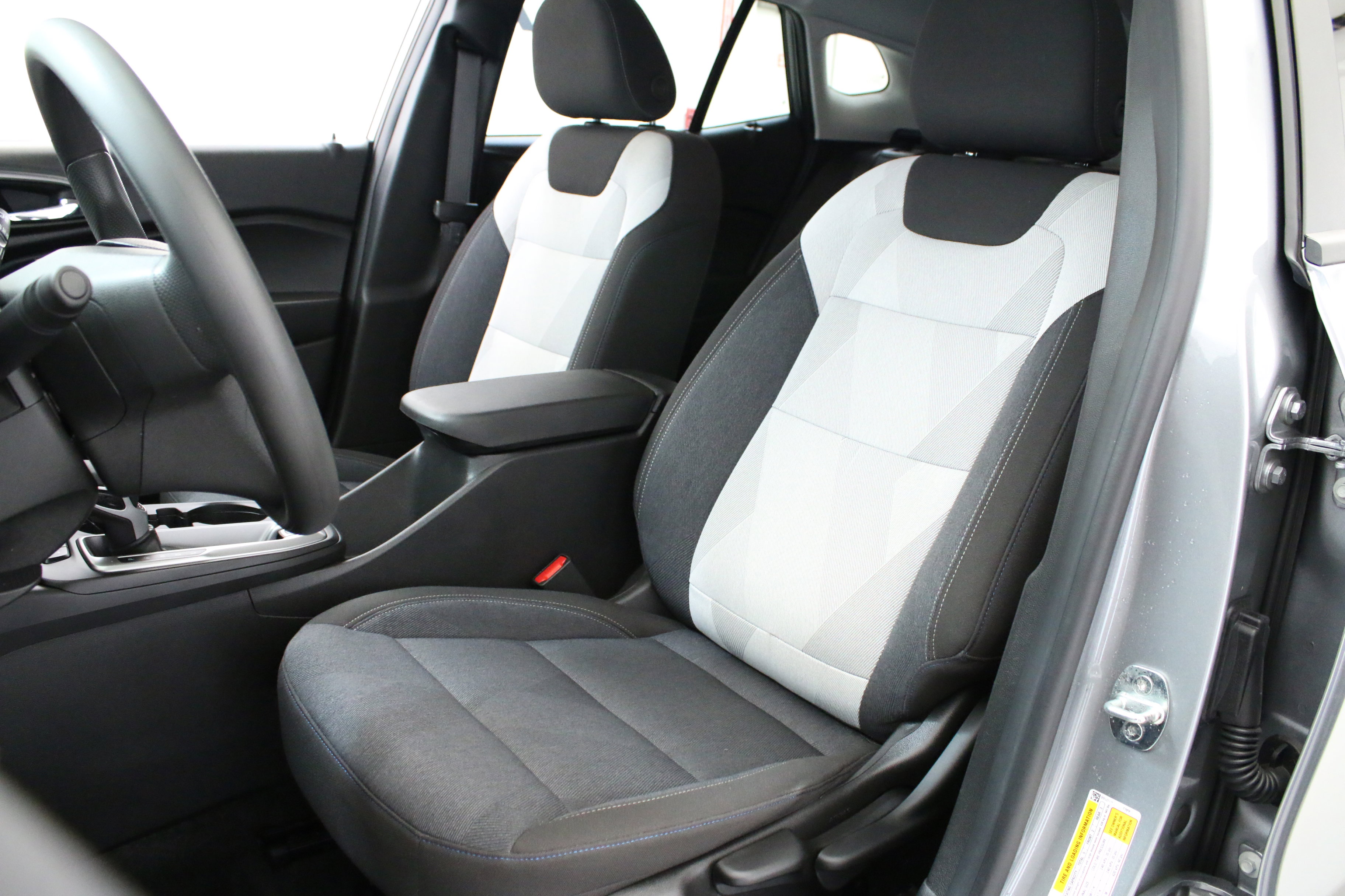 Certified 2024 Chevrolet Trax LS w/ Driver Confidence Package FWD image 24