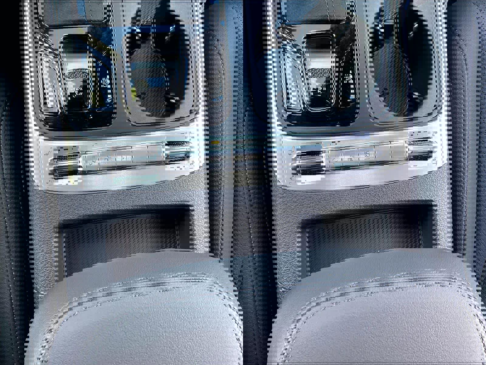 Used 2026 Kia Carnival SX Prestige FWD image 36