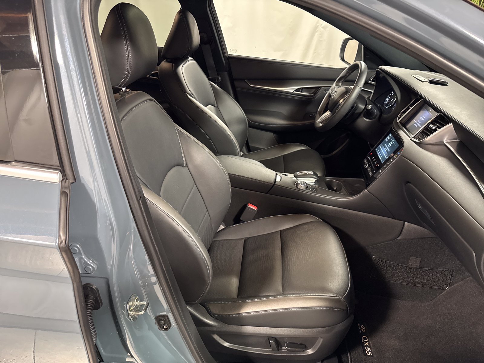 Certified 2025 INFINITI QX55 Luxe w/ Cargo Package AWD/4WD image 29