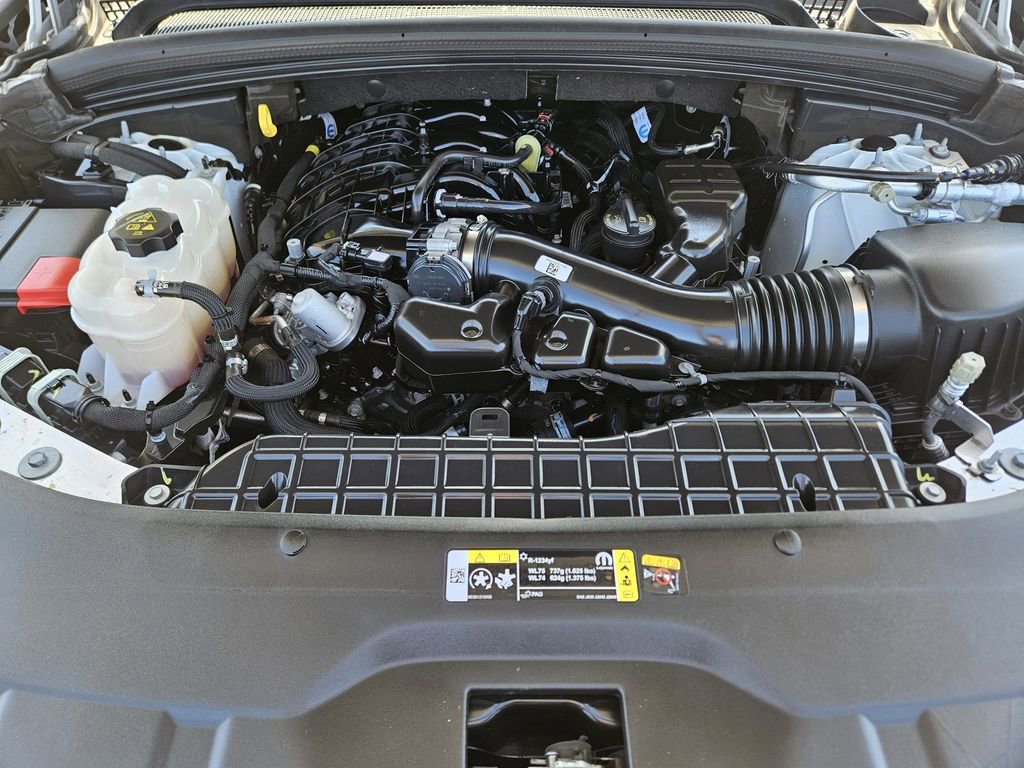 Used 2023 Jeep Grand Cherokee Limited RWD image 36