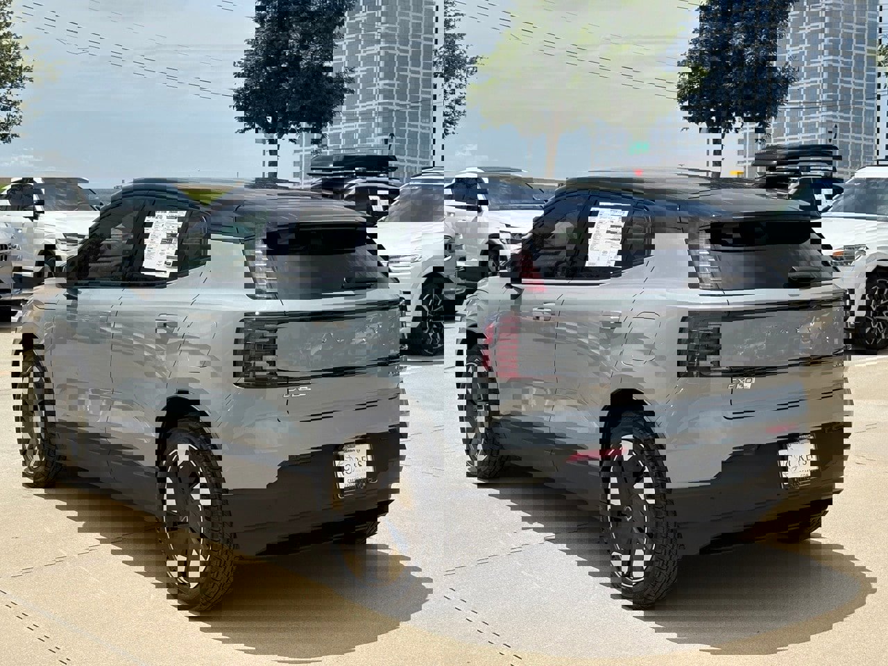 New 2025 Volvo EX30 Plus w/ Protection Package Premier image 4