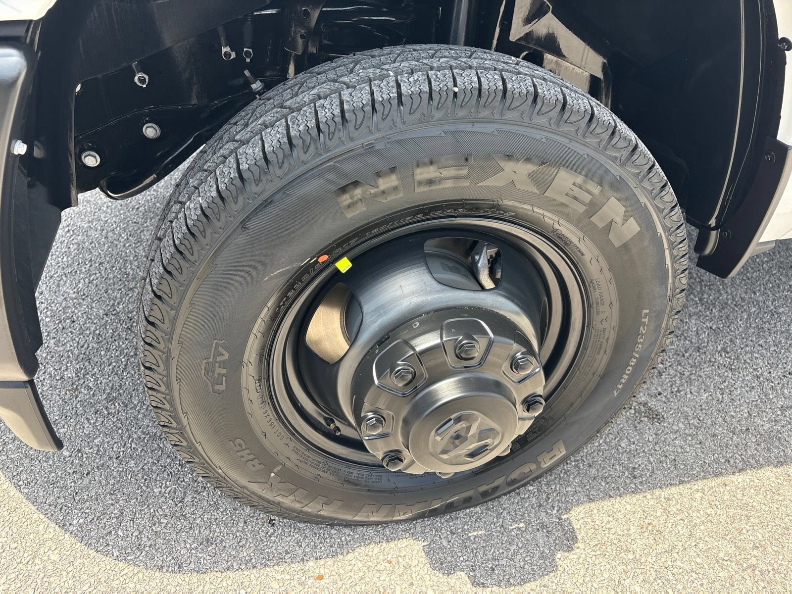 New 2027 RAM 3500 Tradesman AWD/4WD image 29