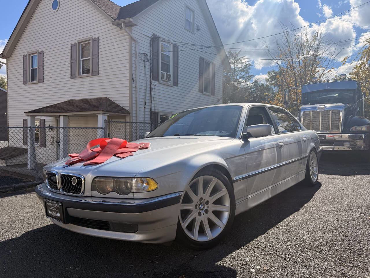 Used 2001 BMW 740iL image 2