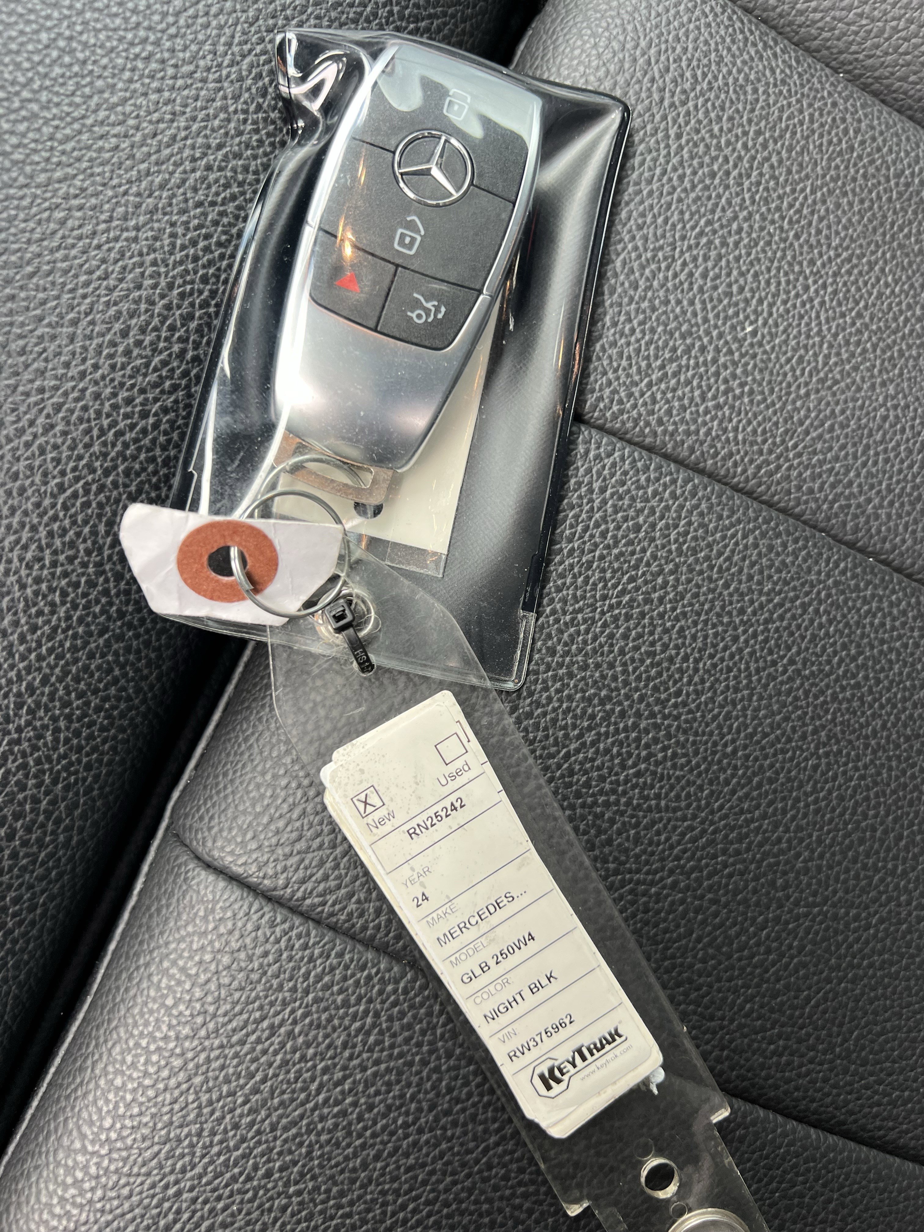 Certified 2024 Mercedes-Benz GLB 250 250 image 38