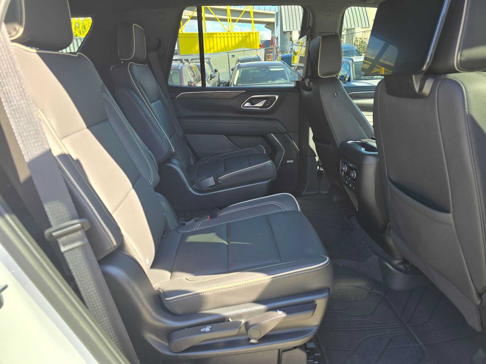 Used 2023 Chevrolet Tahoe Premier w/ Advanced Technology Package AWD/4WD image 12