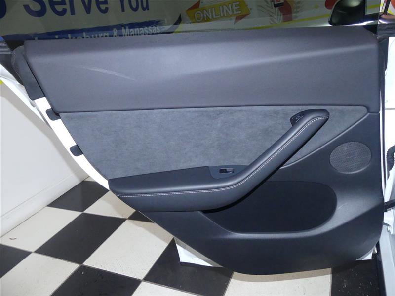 Used 2021 Tesla Model Y 2WD image 25