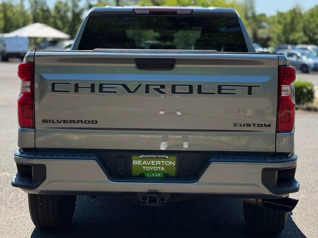 Used 2024 Chevrolet Silverado 1500 Custom w/ LPO, Dark Essentials Package AWD/4WD image 4