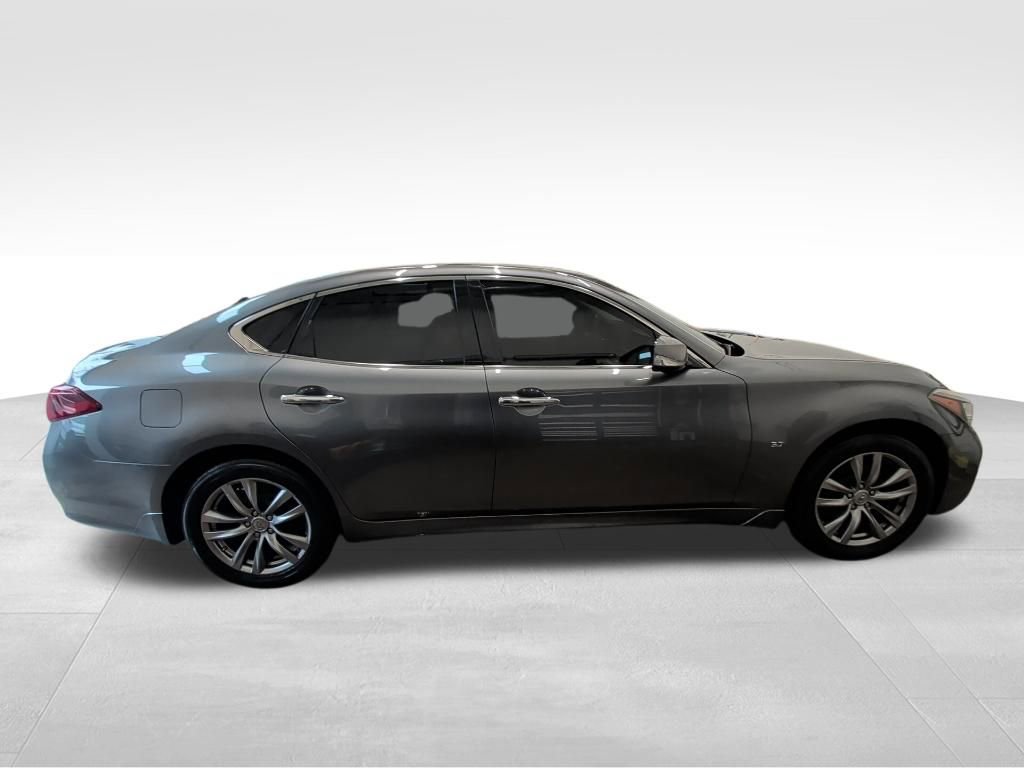 Used 2016 INFINITI Q70 3.7 AWD/4WD image 6