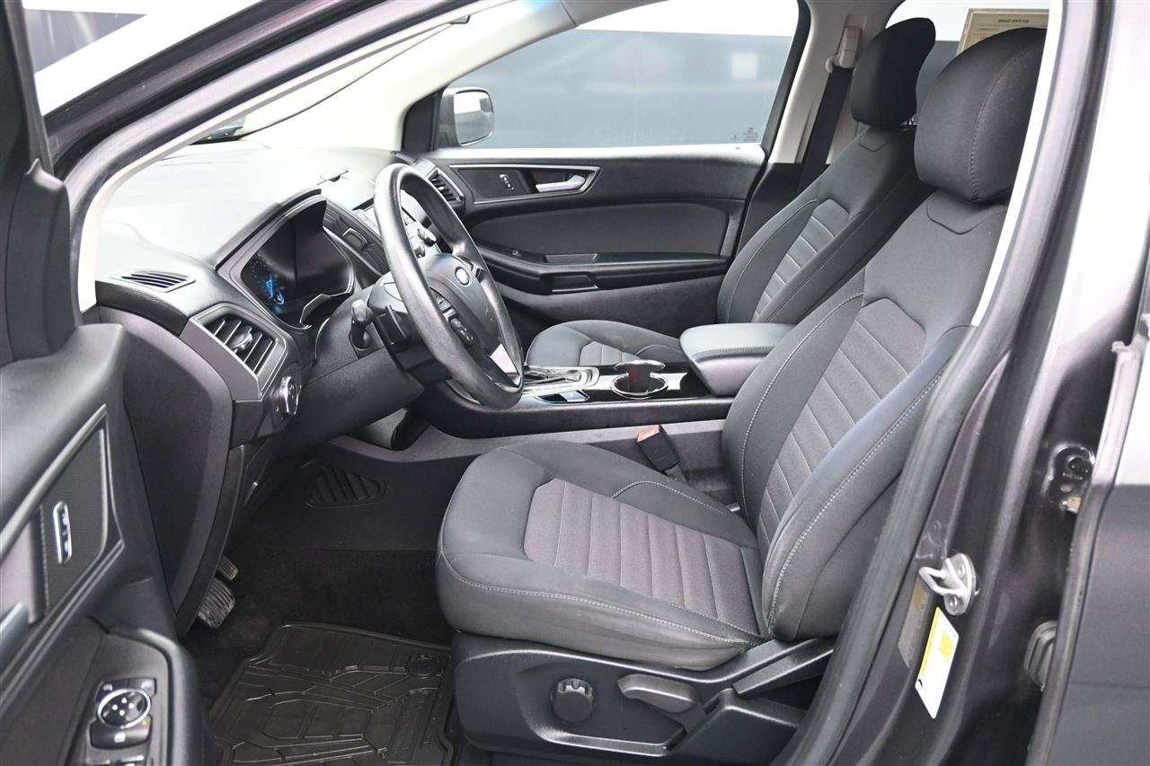 Used 2016 Ford Edge SE AWD/4WD image 11