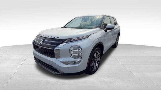 Used 2025 Mitsubishi Outlander SE FWD video 2