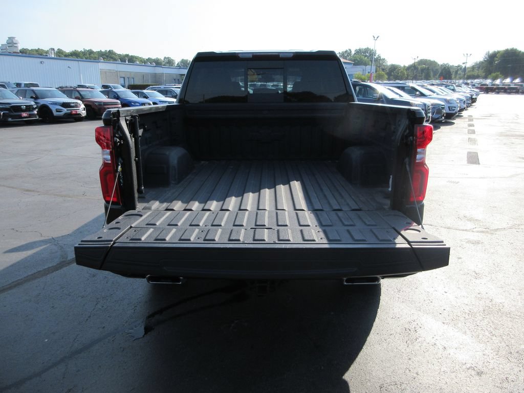 Certified 2023 Chevrolet Silverado 1500 LT Trail Boss w/ LT Trail Boss Premium Package AWD/4WD image 8
