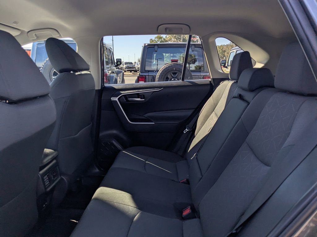 Used 2024 Toyota RAV4 XLE AWD/4WD image 14