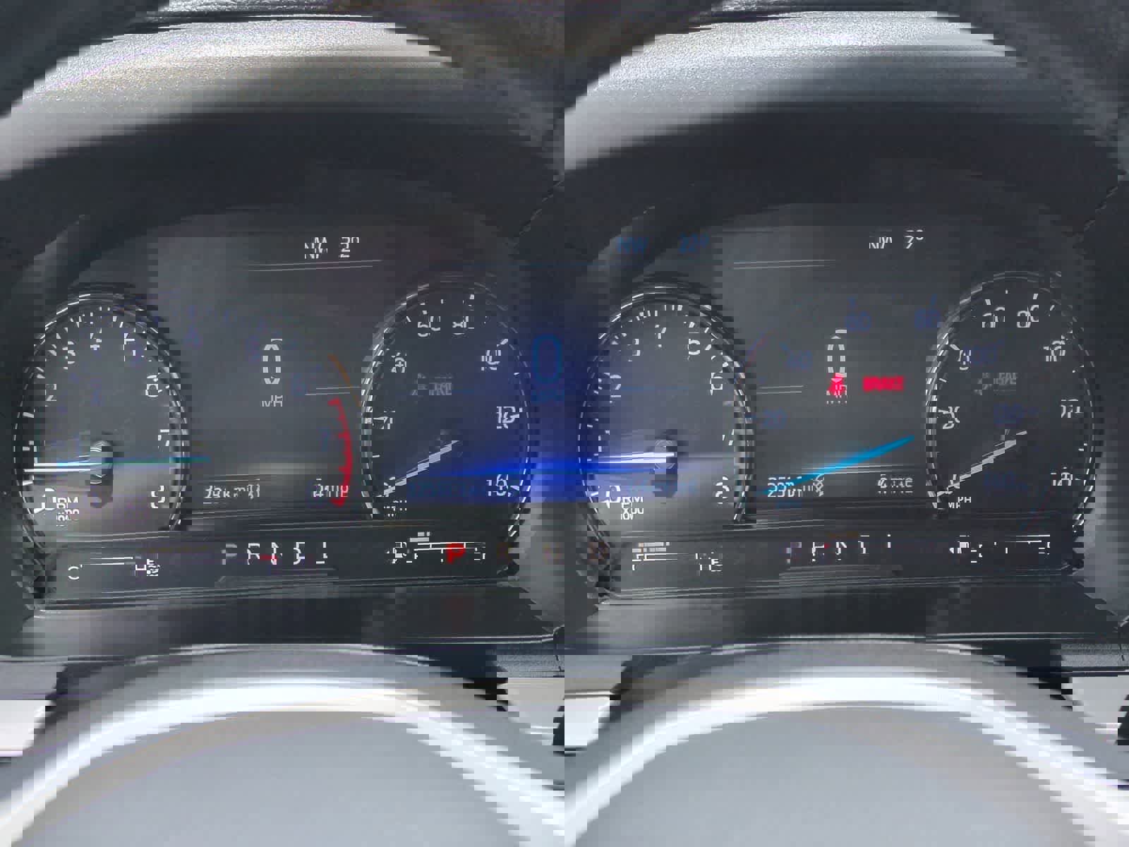 Used 2024 Ford Explorer XLT w/ Equipment Group 202A AWD/4WD image 32