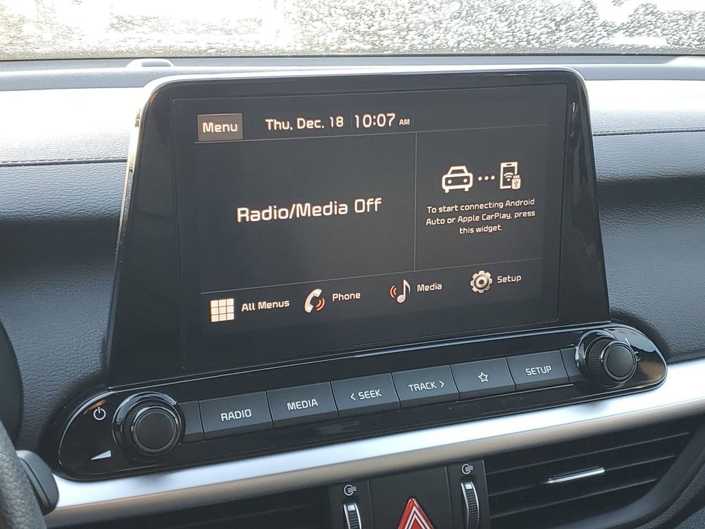 Certified 2024 Kia Forte LXS w/ LXS Technology Package image 18