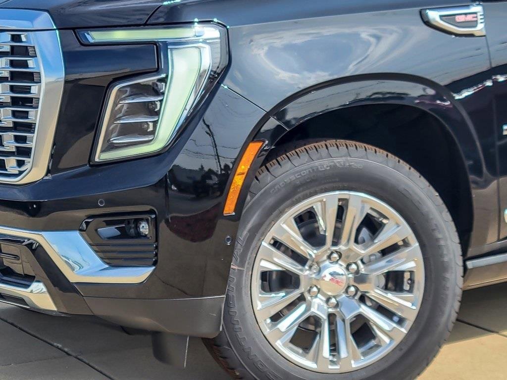 New 2026 GMC Yukon Denali w/ Sun & Power Step Package image 4