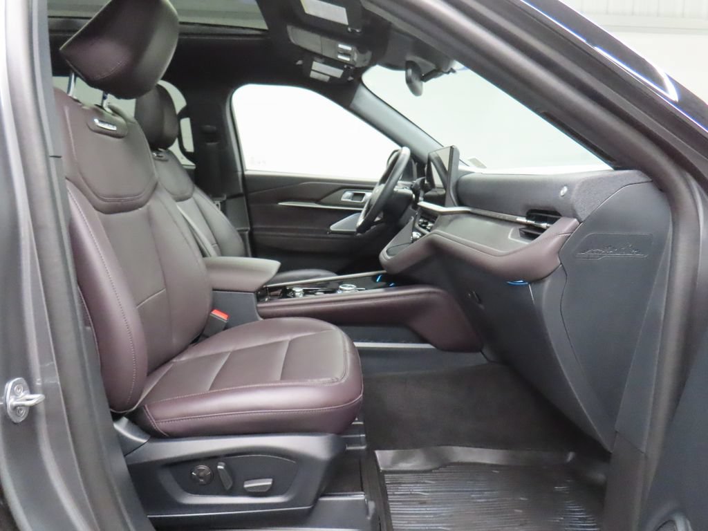 Used 2026 Ford Explorer Platinum AWD/4WD image 36