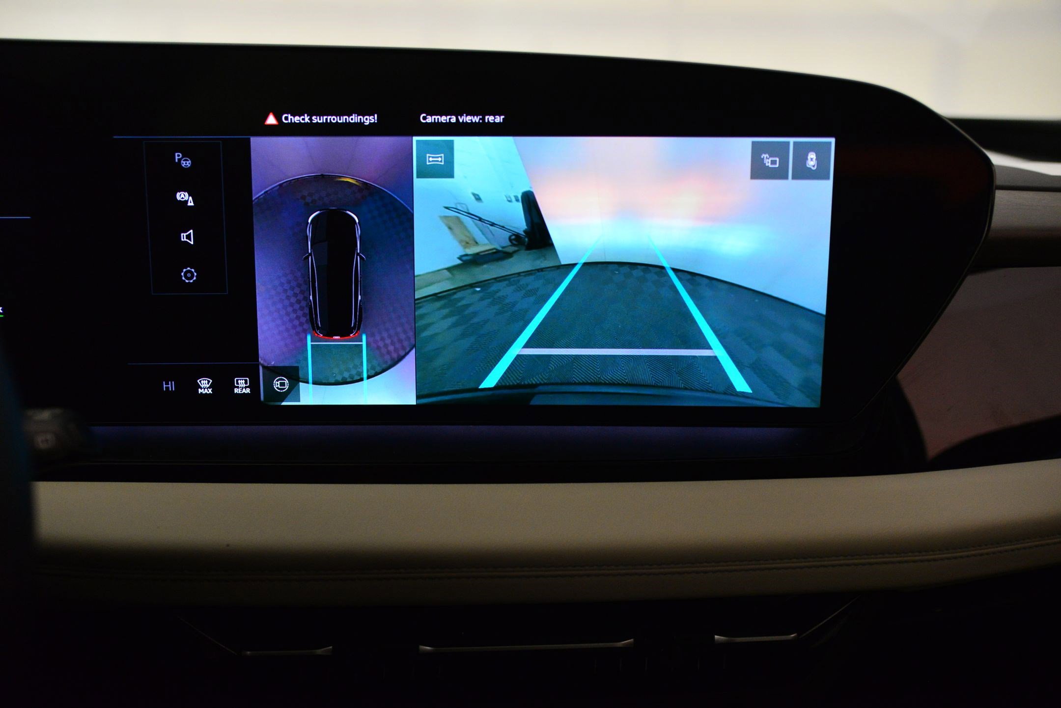 Certified 2025 Audi Q6 e-tron Premium w/ Convenience Package image 31