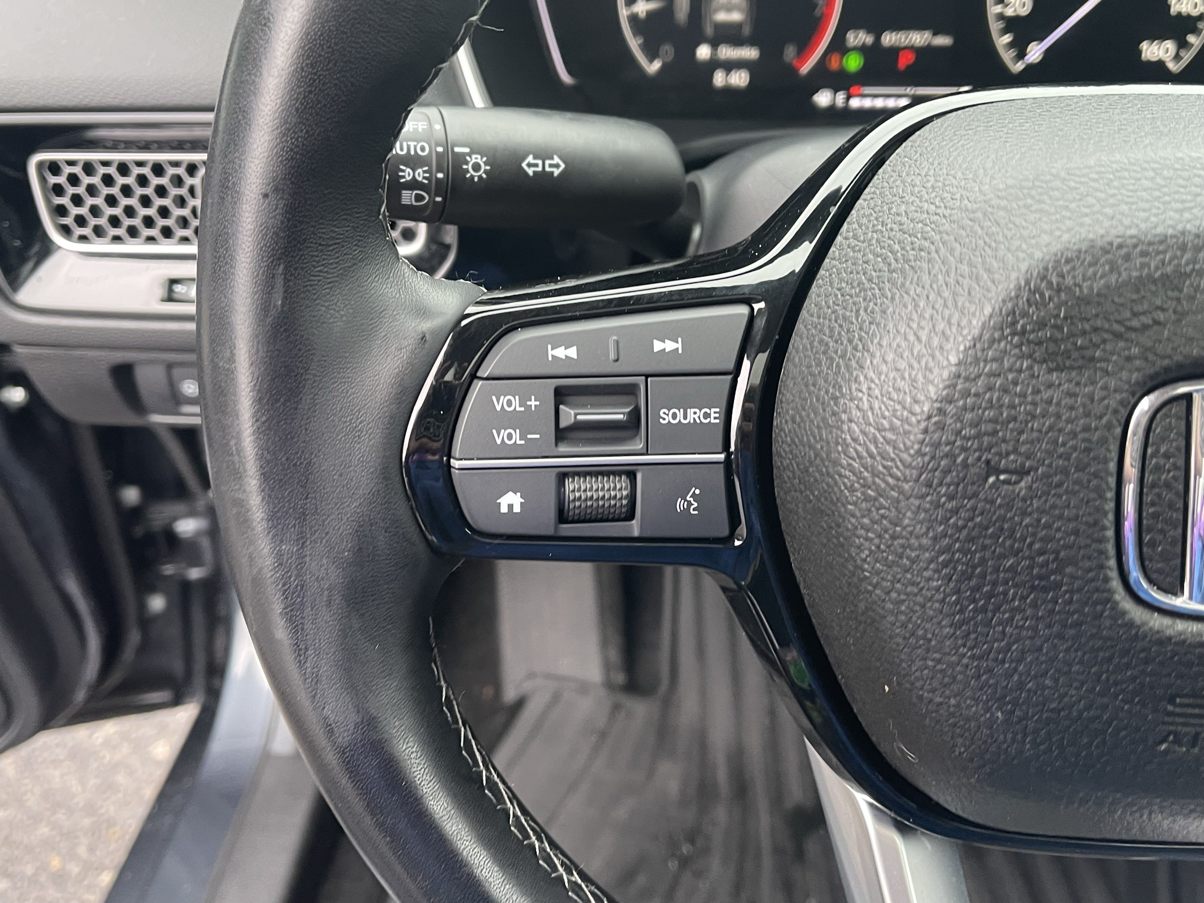 Used 2024 Honda Civic EX-L image 21