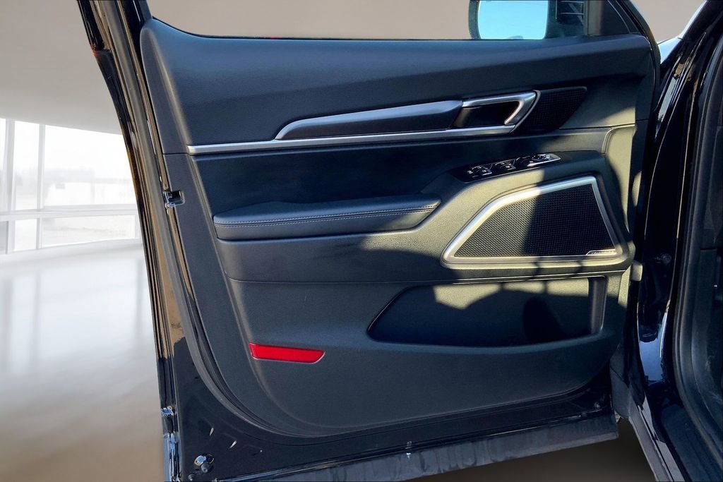 Used 2024 Kia Telluride S w/ S Sunroof Package image 23