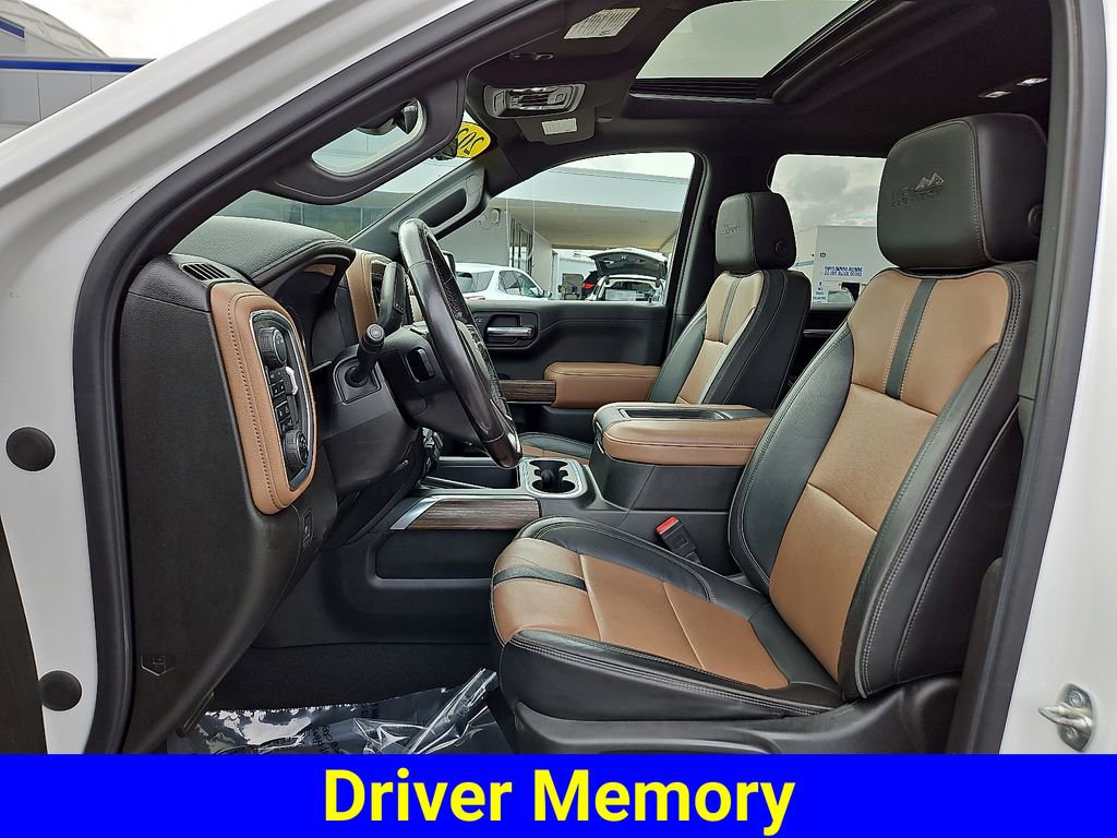 Used 2022 Chevrolet Silverado 1500 High Country w/ Technology Package image 14