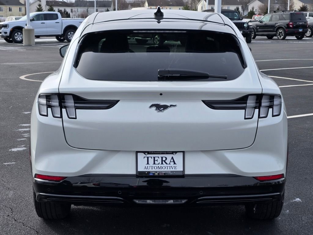 Used 2021 Ford Mustang Mach-E Premium image 16