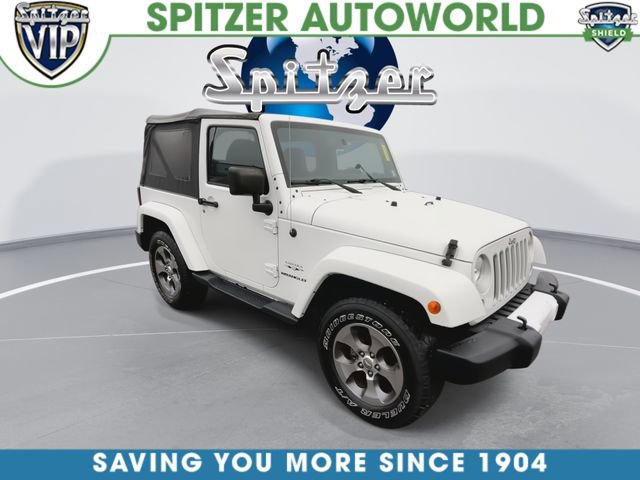 Used 2016 Jeep Wrangler Sahara w/ Connectivity Group AWD/4WD image 2