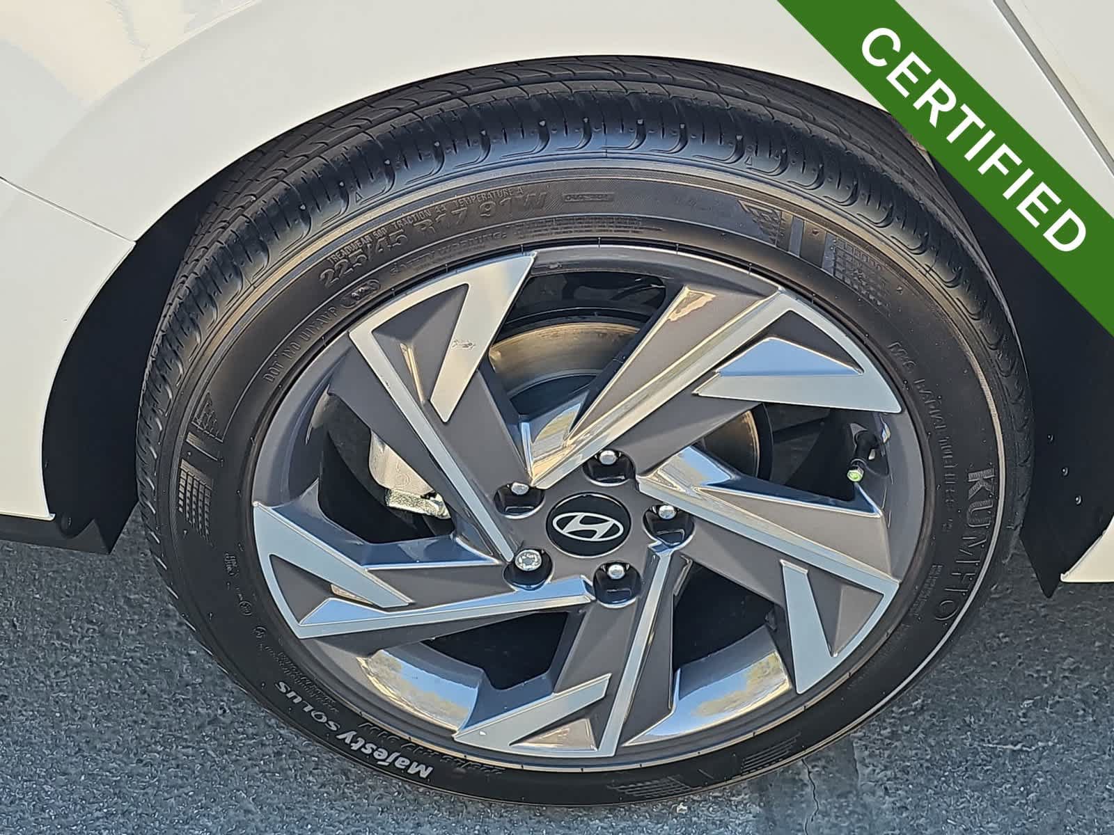 Used 2025 Hyundai Elantra Sport FWD image 12