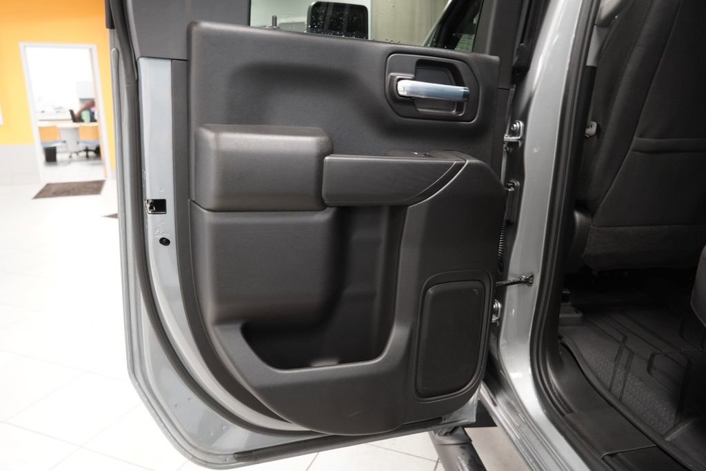 Used 2026 Chevrolet Silverado 2500 Custom w/ Custom Convenience Package image 24