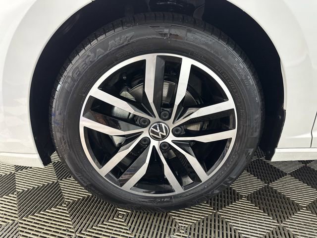 New 2026 Volkswagen Jetta SE image 10