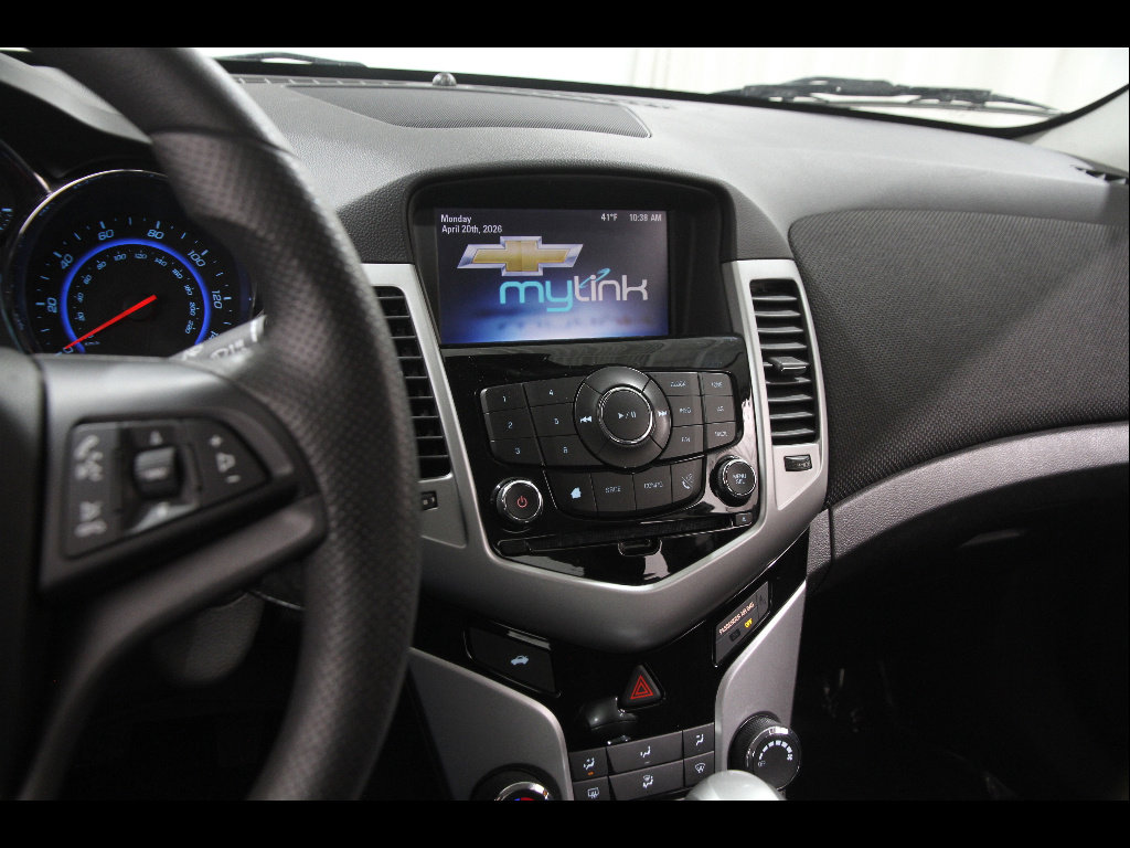 Used 2015 Chevrolet Cruze LT FWD image 9