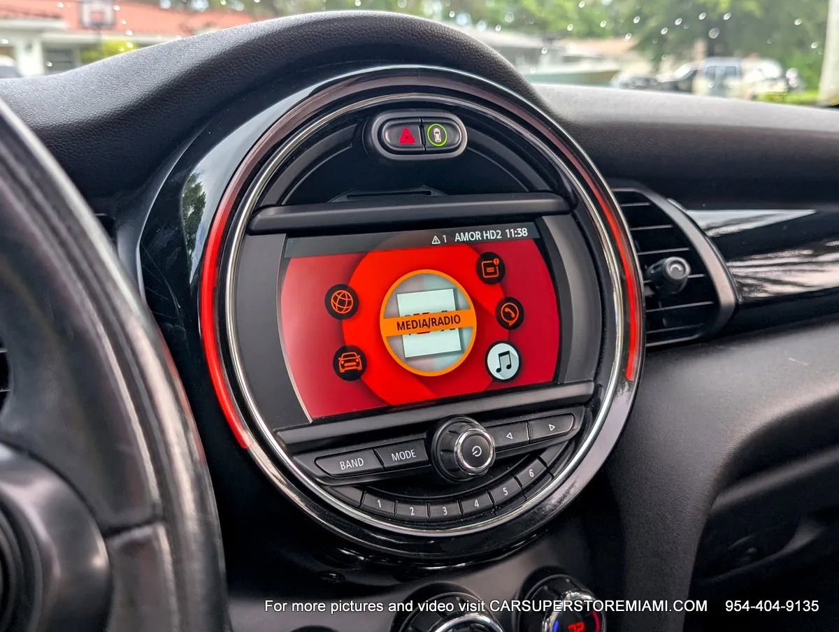 Used 2020 MINI Cooper Convertible image 65