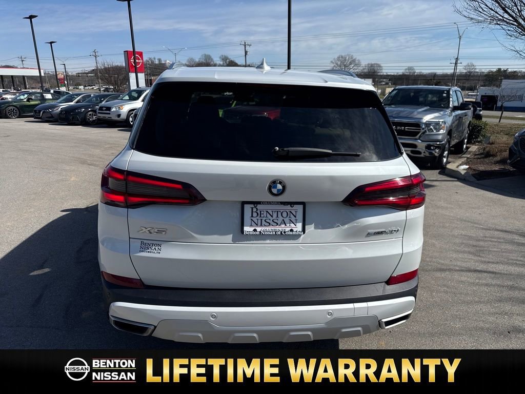Used 2022 BMW X5 sDrive40i w/ Executive Package image 8