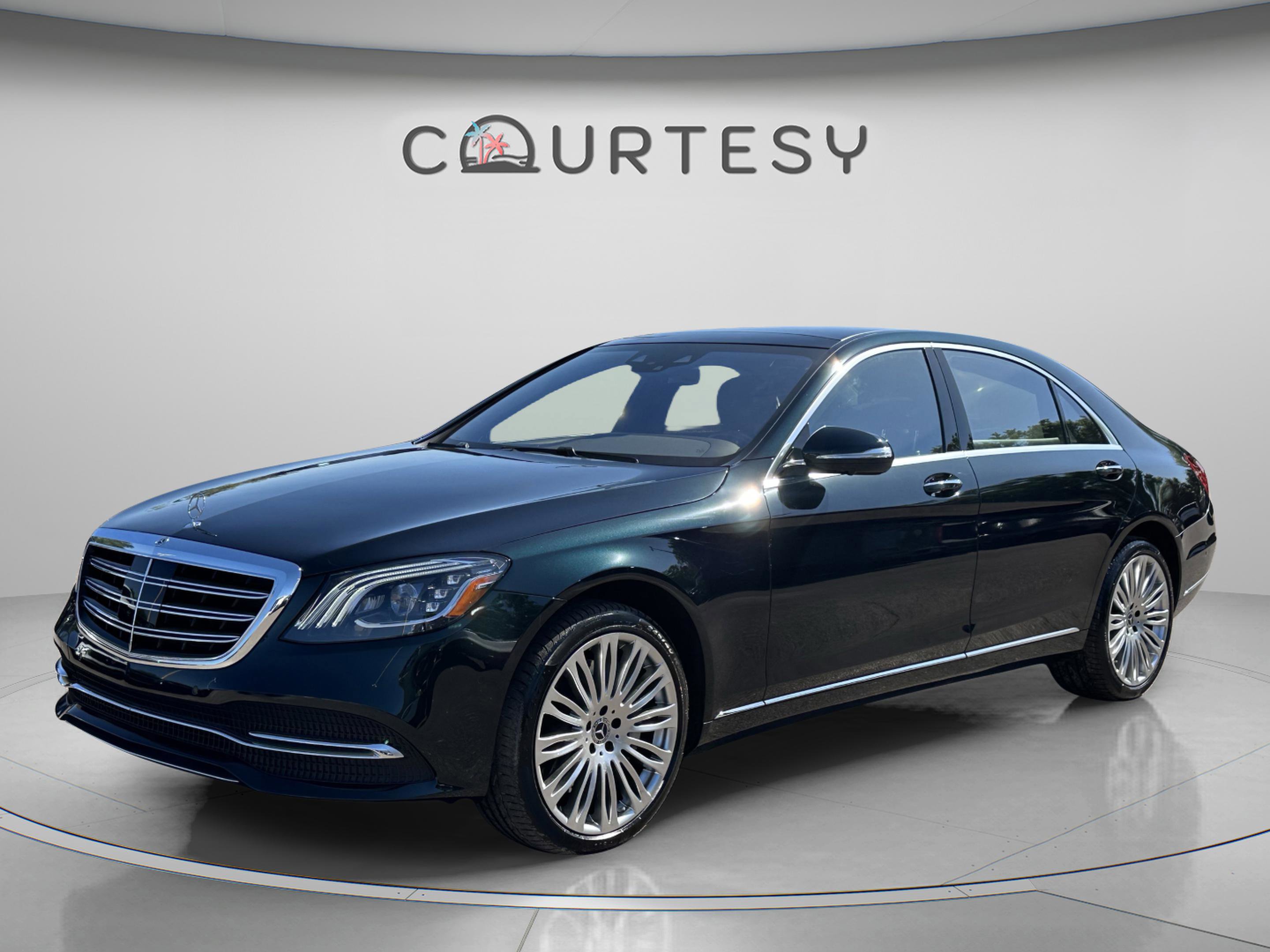 Used 2020 Mercedes-Benz S 560 4MATIC Sedan image 1