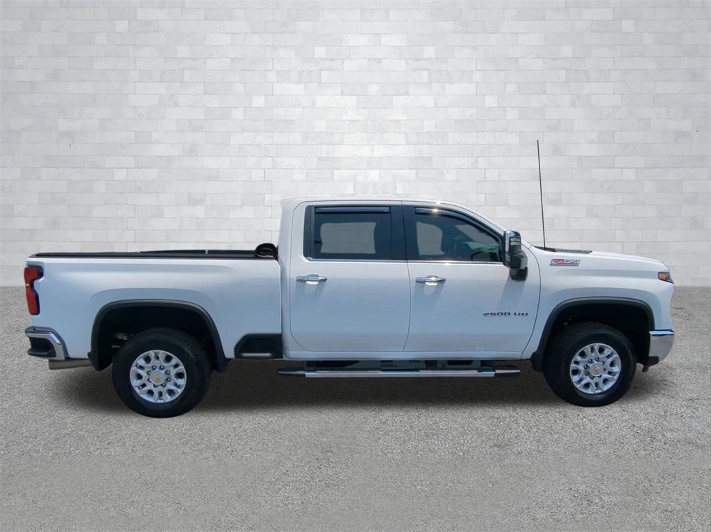 Used 2025 Chevrolet Silverado 2500 LTZ w/ LTZ Premium Package image 9